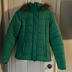 Women’s Columbia Winter Coat Size M Kelly Green lightly worn in great condition